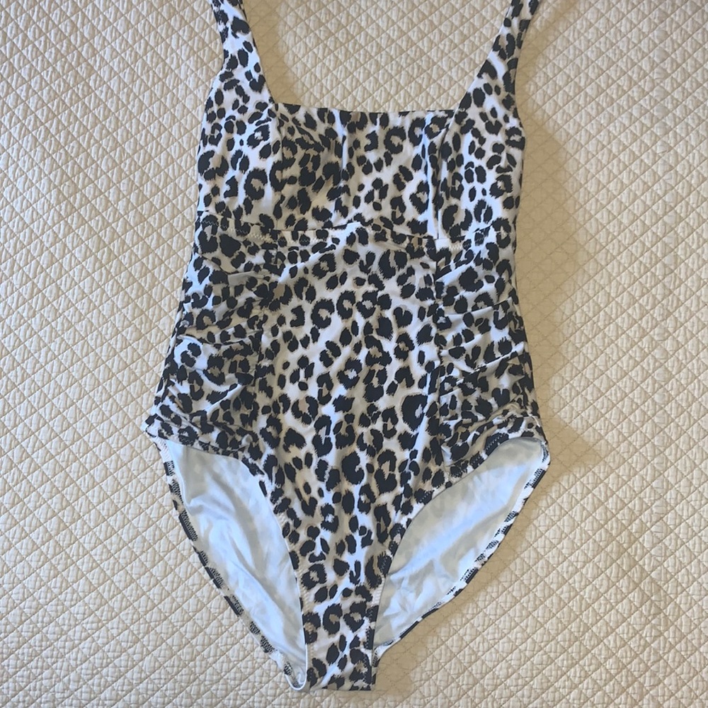 Old Navy one piece swimsuit